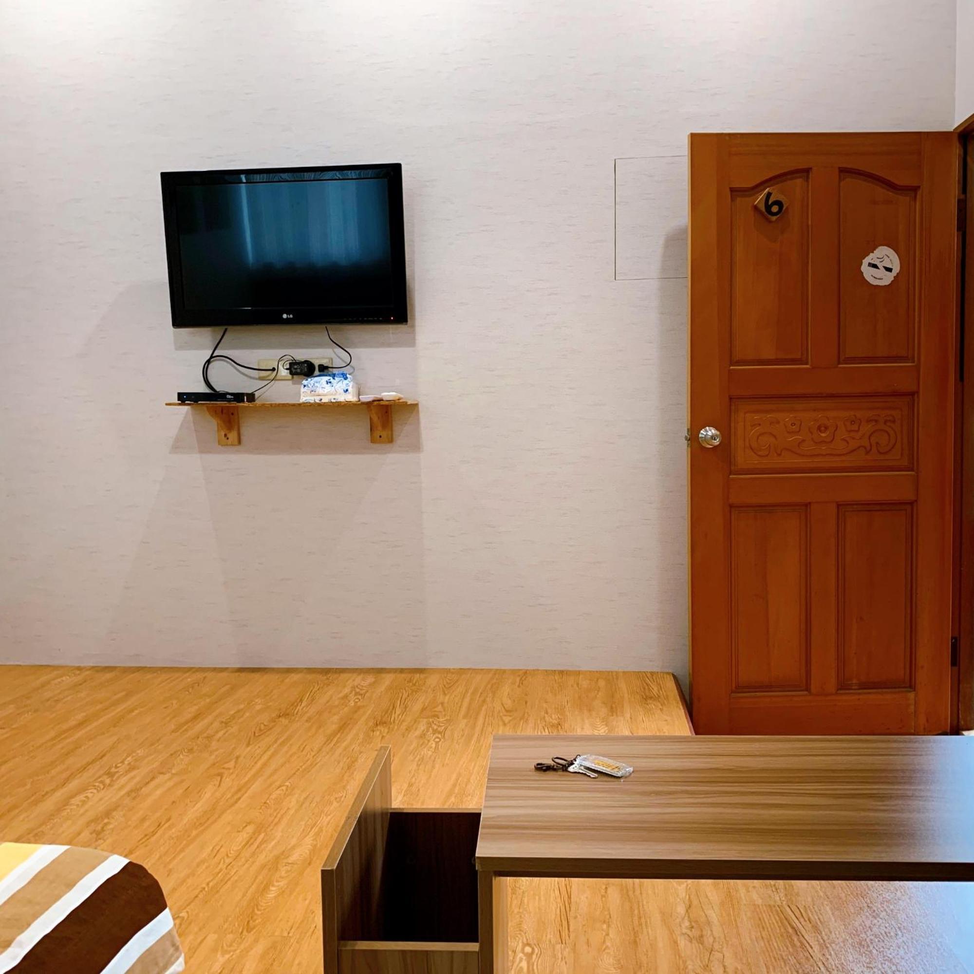Song Youf Hostel Zhongpu Номер фото